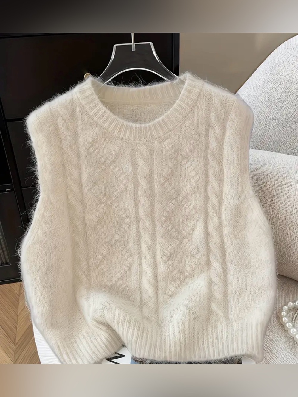 New Cable Knit Vest Cream XL